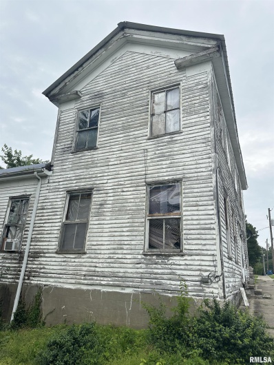 107 MARKET Street, Jonesboro, Illinois 62952, 3 Bedrooms Bedrooms, 0 ,2 BathroomsBathrooms,Residential,For Sale,MARKET,0,RMAQC4264831