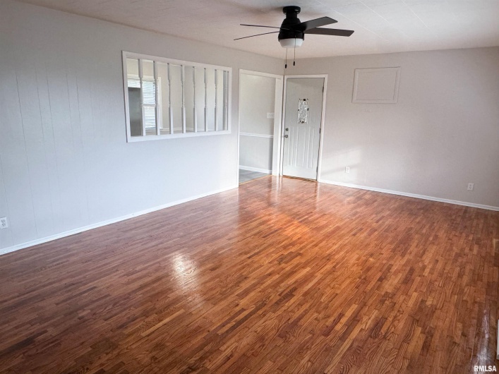 720 State Route 127 Highway, Tamms, Illinois 62988, 3 Bedrooms Bedrooms, 0 ,1 BathroomBathrooms,Residential,For Sale,State Route 127,0,RMAEB458595