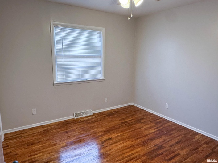 720 State Route 127 Highway, Tamms, Illinois 62988, 3 Bedrooms Bedrooms, 0 ,1 BathroomBathrooms,Residential,For Sale,State Route 127,0,RMAEB458595