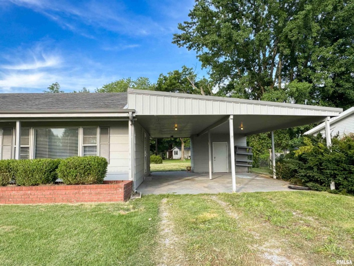 720 State Route 127 Highway, Tamms, Illinois 62988, 3 Bedrooms Bedrooms, 0 ,1 BathroomBathrooms,Residential,For Sale,State Route 127,0,RMAEB458595