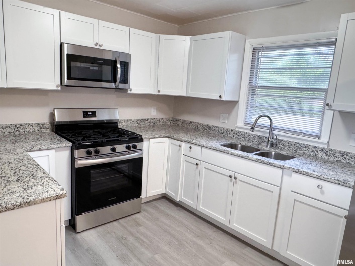 720 State Route 127 Highway, Tamms, Illinois 62988, 3 Bedrooms Bedrooms, 0 ,1 BathroomBathrooms,Residential,For Sale,State Route 127,0,RMAEB458595