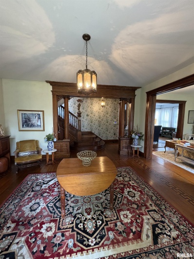 221 POPLAR Street, Harrisburg, Illinois 62946-1421, 4 Bedrooms Bedrooms, 0 ,2 BathroomsBathrooms,Residential,For Sale,POPLAR,0,RMAEB458414