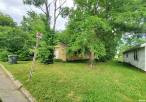 603 Carico Street, Carbondale, Illinois 62901, 2 Bedrooms Bedrooms, 0 ,1 BathroomBathrooms,Residential,For Sale,Carico,0,RMAEB458603