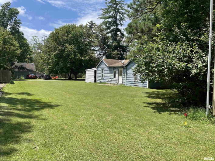 822 Kennicott Street, Carbondale, Illinois 62901, 3 Bedrooms Bedrooms, 0 ,1 BathroomBathrooms,Residential,For Sale,Kennicott,0,RMAQC4264839