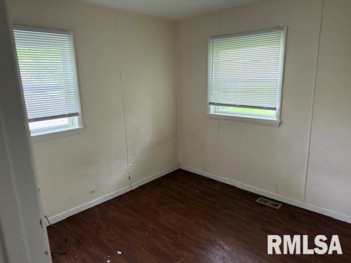 316 Lynda Drive, Carbondale, Illinois 62901, 3 Bedrooms Bedrooms, 0 ,1 BathroomBathrooms,Residential,For Sale,Lynda,0,RMAEB458605