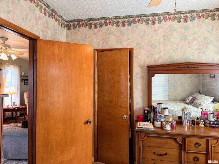 470 Lankin Road, Galatia, Illinois 62935, 3 Bedrooms Bedrooms, 0 ,1 BathroomBathrooms,Residential,For Sale,Lankin,0,RMAEB457104