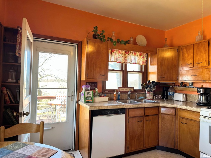 470 Lankin Road, Galatia, Illinois 62935, 3 Bedrooms Bedrooms, 0 ,1 BathroomBathrooms,Residential,For Sale,Lankin,0,RMAEB457104