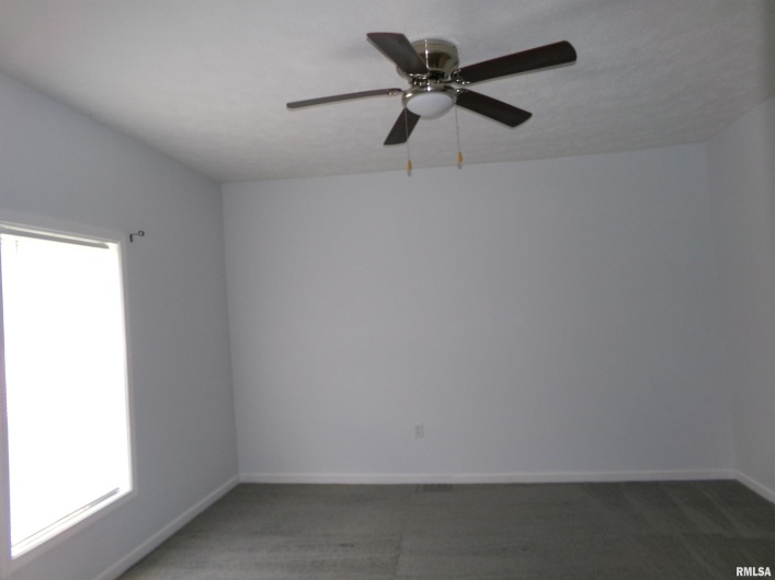 517 12TH Street, Herrin, Illinois 62948, 3 Bedrooms Bedrooms, 0 ,1 BathroomBathrooms,Residential,For Sale,12TH,0,RMAQC4264890