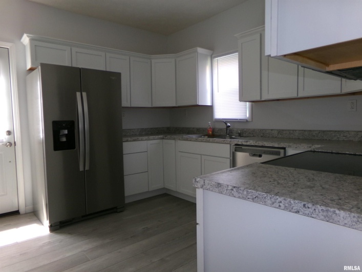 517 12TH Street, Herrin, Illinois 62948, 3 Bedrooms Bedrooms, 0 ,1 BathroomBathrooms,Residential,For Sale,12TH,0,RMAQC4264890