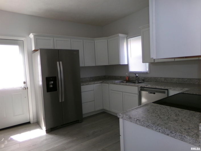 517 12TH Street, Herrin, Illinois 62948, 3 Bedrooms Bedrooms, 0 ,1 BathroomBathrooms,Residential,For Sale,12TH,0,RMAQC4264890
