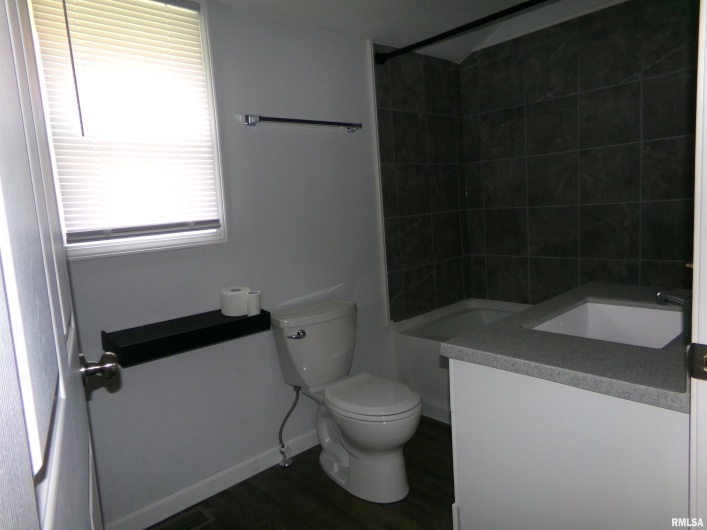 517 12TH Street, Herrin, Illinois 62948, 3 Bedrooms Bedrooms, 0 ,1 BathroomBathrooms,Residential,For Sale,12TH,0,RMAQC4264890