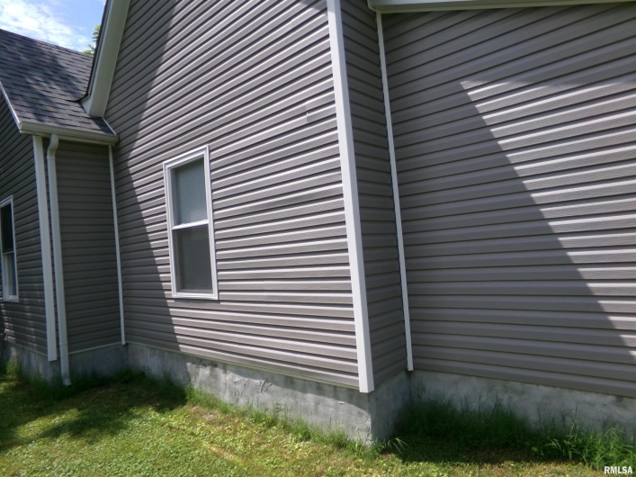 517 12TH Street, Herrin, Illinois 62948, 3 Bedrooms Bedrooms, 0 ,1 BathroomBathrooms,Residential,For Sale,12TH,0,RMAQC4264890