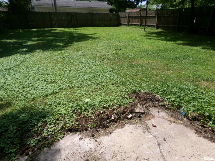 517 12TH Street, Herrin, Illinois 62948, 3 Bedrooms Bedrooms, 0 ,1 BathroomBathrooms,Residential,For Sale,12TH,0,RMAQC4264890