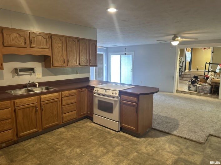104 MCNEIL Street, Energy, Illinois 62933, 3 Bedrooms Bedrooms, 0 ,3 BathroomsBathrooms,Residential,For Sale,MCNEIL,0,RMAEB458625