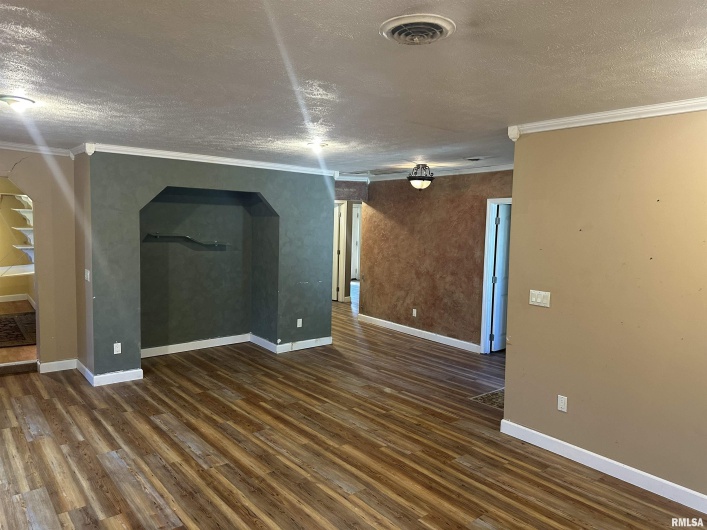 104 MCNEIL Street, Energy, Illinois 62933, 3 Bedrooms Bedrooms, 0 ,3 BathroomsBathrooms,Residential,For Sale,MCNEIL,0,RMAEB458625