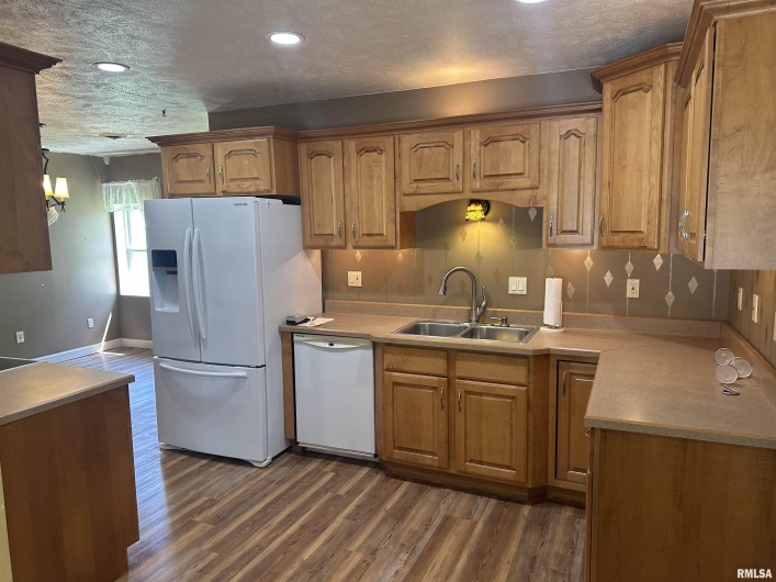 104 MCNEIL Street, Energy, Illinois 62933, 3 Bedrooms Bedrooms, 0 ,3 BathroomsBathrooms,Residential,For Sale,MCNEIL,0,RMAEB458625