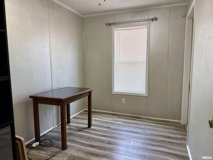 113 21ST Street, Metropolis, Illinois 62960, 3 Bedrooms Bedrooms, 0 ,2 BathroomsBathrooms,Residential,For Sale,21ST,0,RMAEB458291
