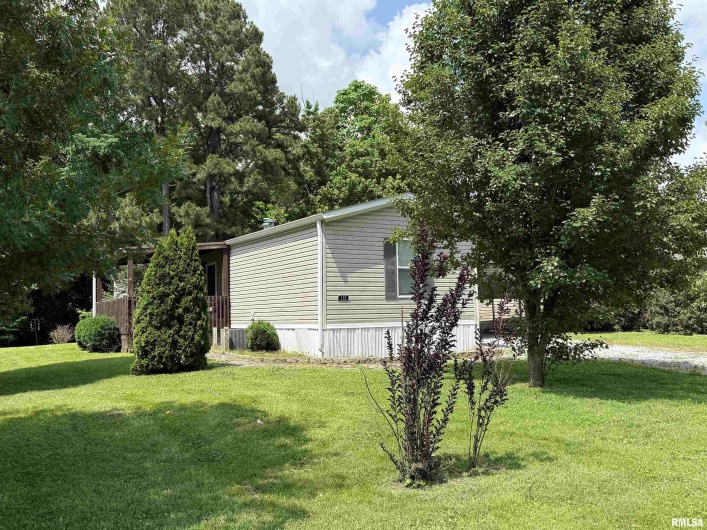 113 21ST Street, Metropolis, Illinois 62960, 3 Bedrooms Bedrooms, 0 ,2 BathroomsBathrooms,Residential,For Sale,21ST,0,RMAEB458291
