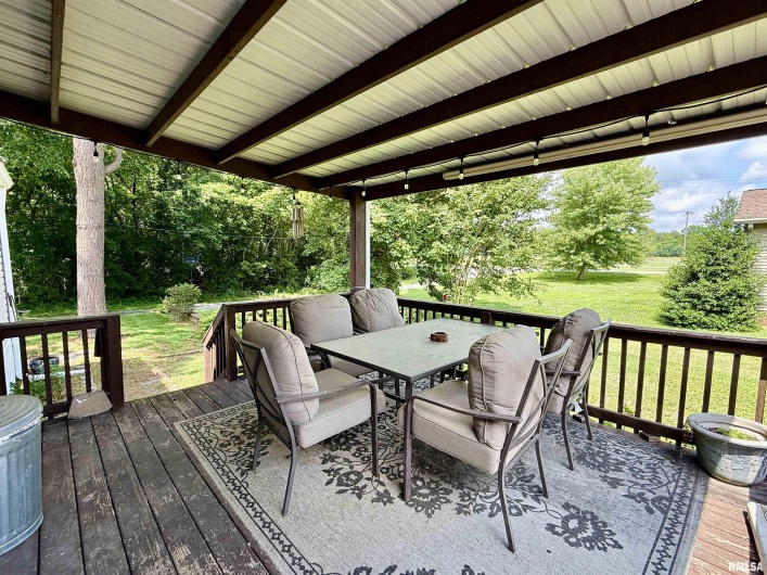 113 21ST Street, Metropolis, Illinois 62960, 3 Bedrooms Bedrooms, 0 ,2 BathroomsBathrooms,Residential,For Sale,21ST,0,RMAEB458291