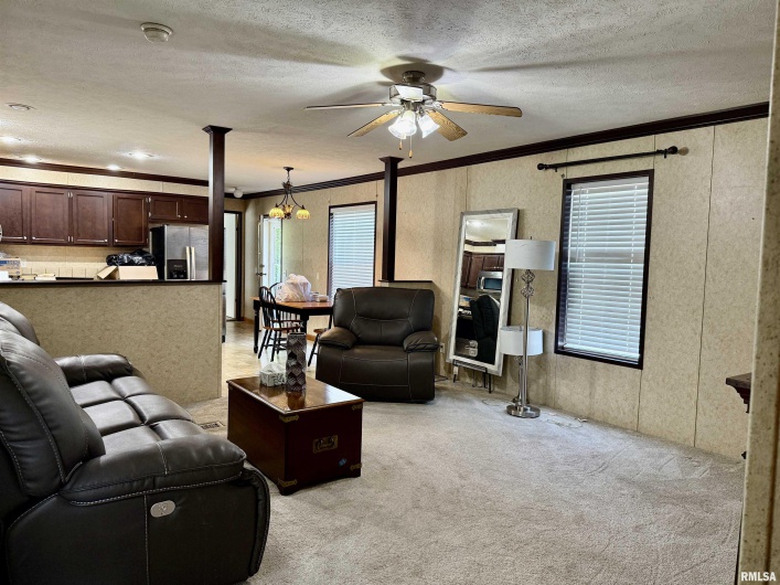 113 21ST Street, Metropolis, Illinois 62960, 3 Bedrooms Bedrooms, 0 ,2 BathroomsBathrooms,Residential,For Sale,21ST,0,RMAEB458291