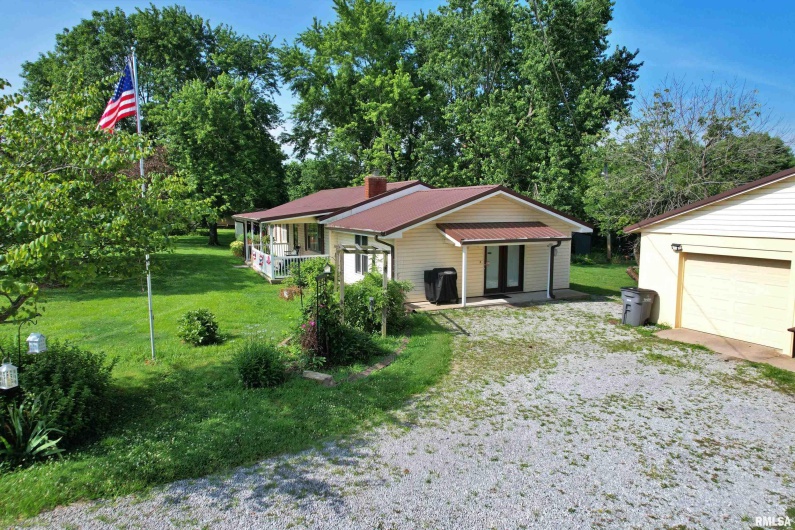 4139 Altenberger Road, Metropolis, Illinois 62960, 4 Bedrooms Bedrooms, 0 ,2 BathroomsBathrooms,Residential,For Sale,Altenberger,0,RMAEB458633