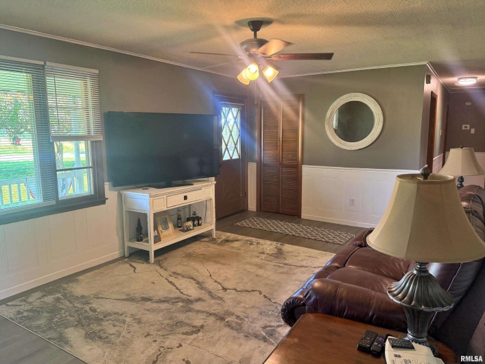 4139 Altenberger Road, Metropolis, Illinois 62960, 4 Bedrooms Bedrooms, 0 ,2 BathroomsBathrooms,Residential,For Sale,Altenberger,0,RMAEB458633