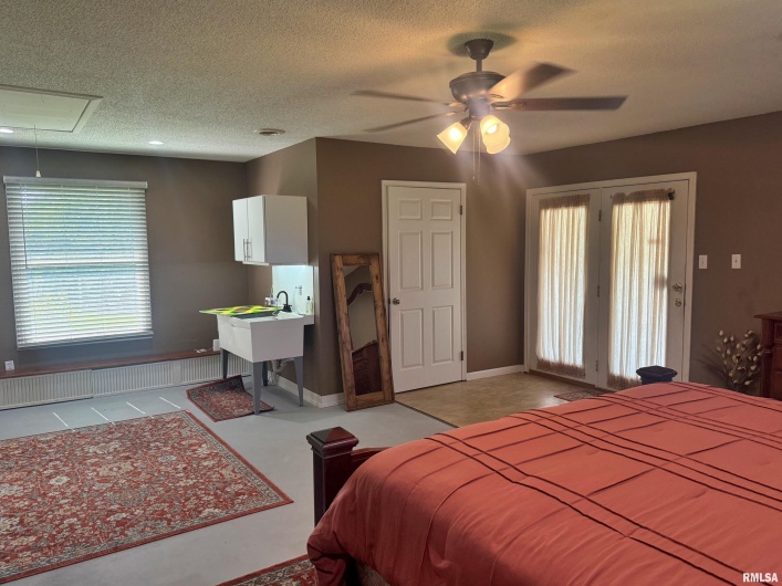 4139 Altenberger Road, Metropolis, Illinois 62960, 4 Bedrooms Bedrooms, 0 ,2 BathroomsBathrooms,Residential,For Sale,Altenberger,0,RMAEB458633