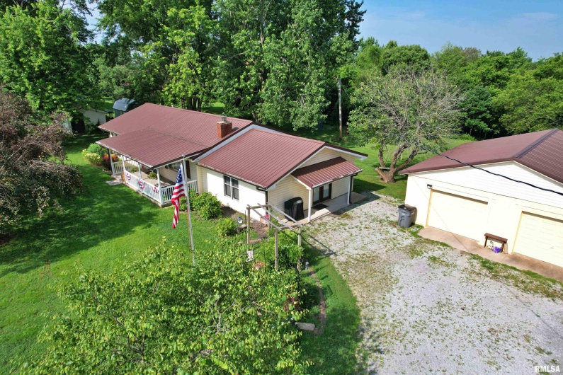 4139 Altenberger Road, Metropolis, Illinois 62960, 4 Bedrooms Bedrooms, 0 ,2 BathroomsBathrooms,Residential,For Sale,Altenberger,0,RMAEB458633