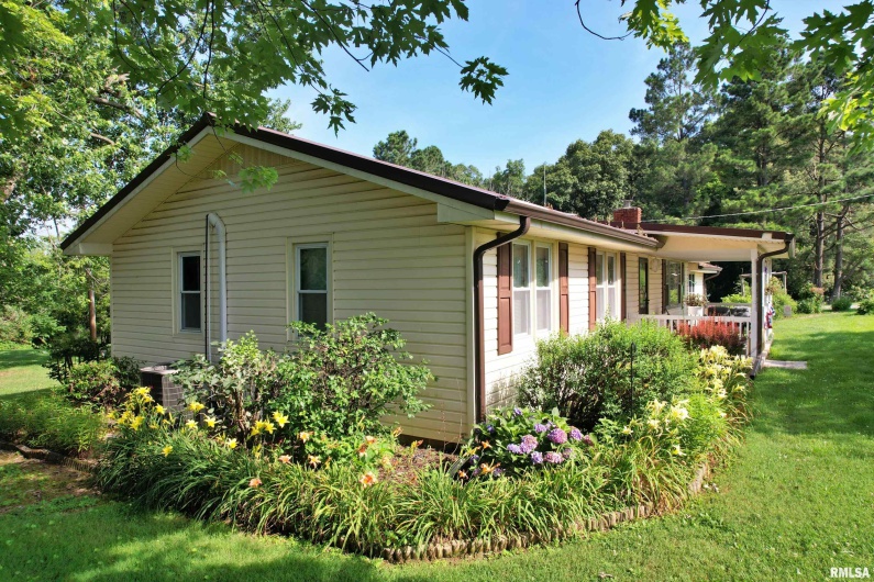 4139 Altenberger Road, Metropolis, Illinois 62960, 4 Bedrooms Bedrooms, 0 ,2 BathroomsBathrooms,Residential,For Sale,Altenberger,0,RMAEB458633