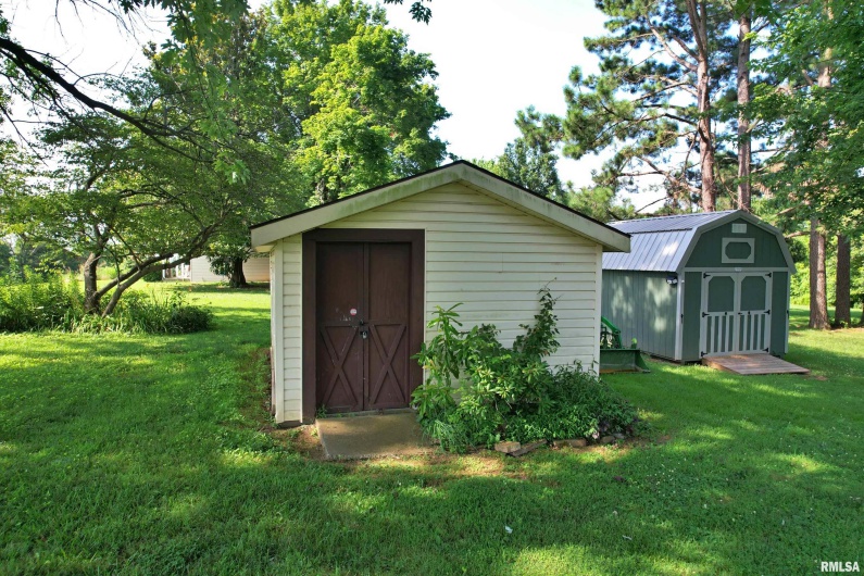 4139 Altenberger Road, Metropolis, Illinois 62960, 4 Bedrooms Bedrooms, 0 ,2 BathroomsBathrooms,Residential,For Sale,Altenberger,0,RMAEB458633