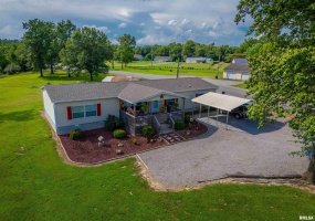 11149 Crenshaw Road, Marion, Illinois 62922, 4 Bedrooms Bedrooms, 0 ,2 BathroomsBathrooms,Residential,For Sale,Crenshaw,0,RMAEB458628