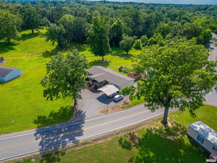 11149 Crenshaw Road, Marion, Illinois 62922, 4 Bedrooms Bedrooms, 0 ,2 BathroomsBathrooms,Residential,For Sale,Crenshaw,0,RMAEB458628