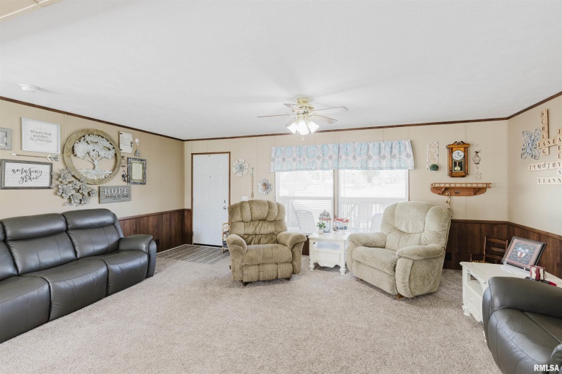 11149 Crenshaw Road, Marion, Illinois 62922, 4 Bedrooms Bedrooms, 0 ,2 BathroomsBathrooms,Residential,For Sale,Crenshaw,0,RMAEB458628