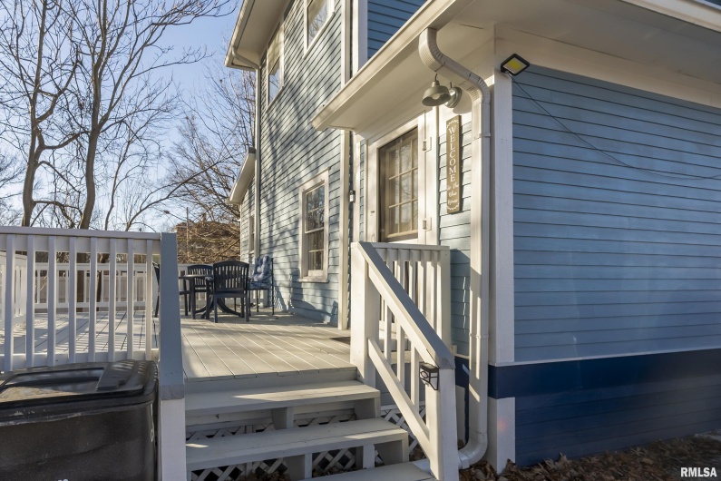 509 MAIN Street, Carbondale, Illinois 62901, 4 Bedrooms Bedrooms, 0 ,1 BathroomBathrooms,Residential,For Sale,MAIN,0,RMAEB458637