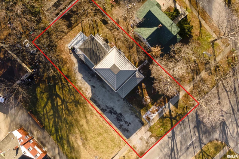 509 MAIN Street, Carbondale, Illinois 62901, 4 Bedrooms Bedrooms, 0 ,1 BathroomBathrooms,Residential,For Sale,MAIN,0,RMAEB458637