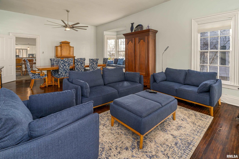 509 MAIN Street, Carbondale, Illinois 62901, 4 Bedrooms Bedrooms, 0 ,1 BathroomBathrooms,Residential,For Sale,MAIN,0,RMAEB458637
