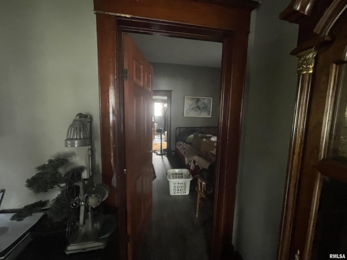 408 UNIVERSITY Avenue, Carbondale, Illinois 62901, 3 Bedrooms Bedrooms, 0 ,1 BathroomBathrooms,Residential,For Sale,UNIVERSITY,0,RMAEB458639