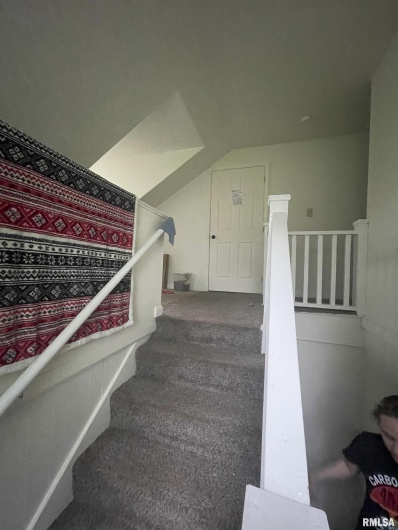 906 ELIZABETH Street, Carbondale, Illinois 62901, 6 Bedrooms Bedrooms, 0 ,2 BathroomsBathrooms,Residential,For Sale,ELIZABETH,0,RMAEB458640