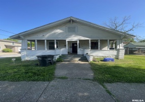 306 CHERRY Street, Carbondale, Illinois 62901, 2 Bedrooms Bedrooms, 0 ,1 BathroomBathrooms,Residential,For Sale,CHERRY,0,RMAEB458648