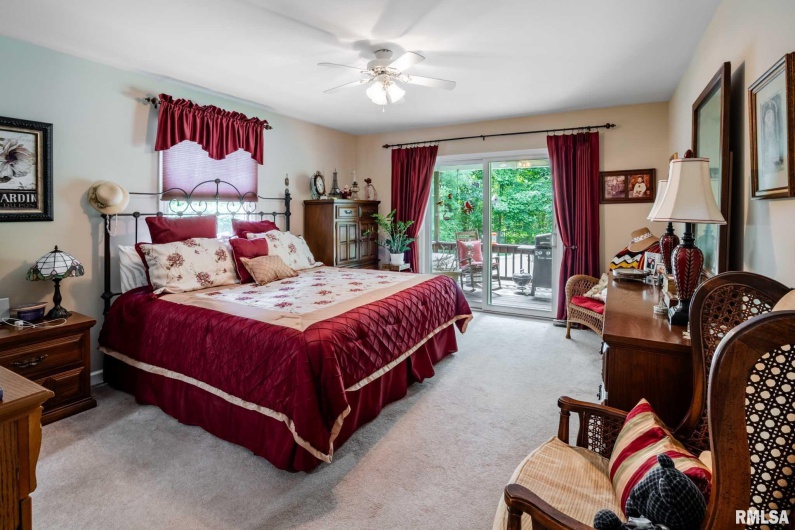 805 New Day Way, Marion, Illinois 62959, 4 Bedrooms Bedrooms, 0 ,2 BathroomsBathrooms,Residential,For Sale,New Day,0,RMAQC4264981