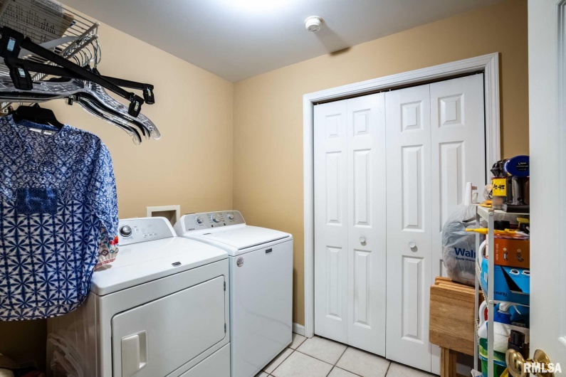 805 New Day Way, Marion, Illinois 62959, 4 Bedrooms Bedrooms, 0 ,2 BathroomsBathrooms,Residential,For Sale,New Day,0,RMAQC4264981