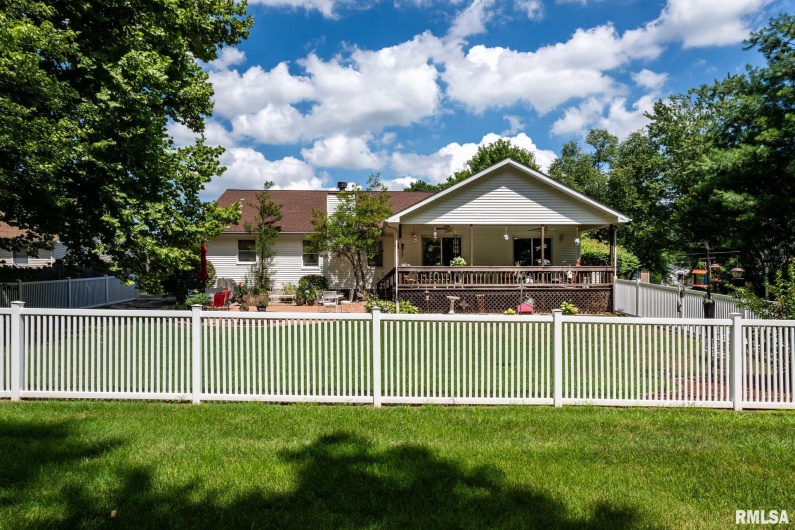 805 New Day Way, Marion, Illinois 62959, 4 Bedrooms Bedrooms, 0 ,2 BathroomsBathrooms,Residential,For Sale,New Day,0,RMAQC4264981