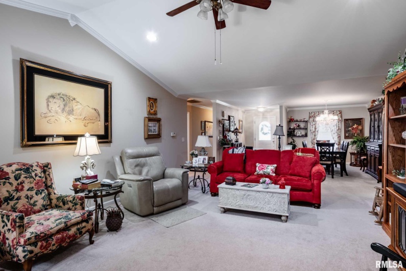 805 New Day Way, Marion, Illinois 62959, 4 Bedrooms Bedrooms, 0 ,2 BathroomsBathrooms,Residential,For Sale,New Day,0,RMAQC4264981