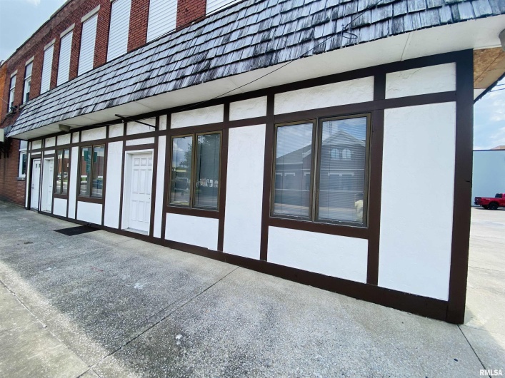 7 POPLAR Street, Harrisburg, Illinois 62946, 0 , 0 ,0,Commercial Sale,For Sale,POPLAR,0,RMAEB458658