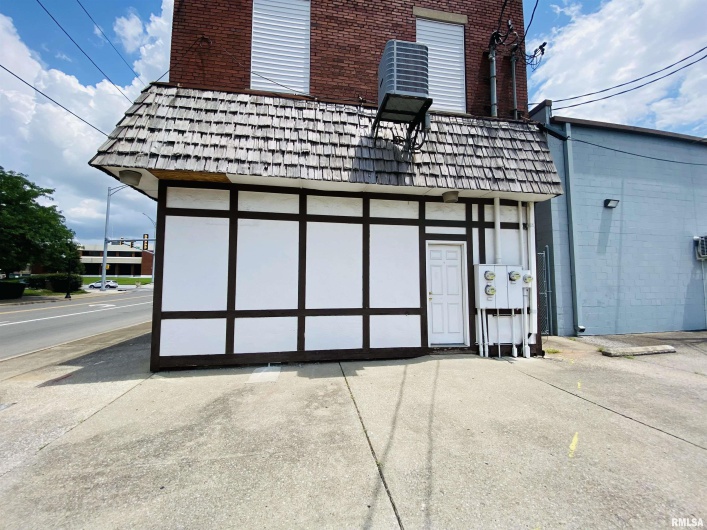 7 POPLAR Street, Harrisburg, Illinois 62946, 0 , 0 ,0,Commercial Sale,For Sale,POPLAR,0,RMAEB458658