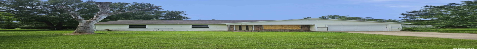 Residential For Sale 1605 Pickett Lane, Marion, Illinois 62959, 3 Bedrooms Bedrooms, 0 ,1 BathroomBathrooms,Residential,For Sale,Pickett,0,RMAEB458660