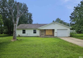 1605 Pickett Lane, Marion, Illinois 62959, 3 Bedrooms Bedrooms, 0 ,1 BathroomBathrooms,Residential,For Sale,Pickett,0,RMAEB458660