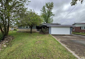 411 SPRINGFIELD Avenue, Anna, Illinois 62906, 3 Bedrooms Bedrooms, 0 ,2 BathroomsBathrooms,Residential,For Sale,SPRINGFIELD,0,RMAEB457855