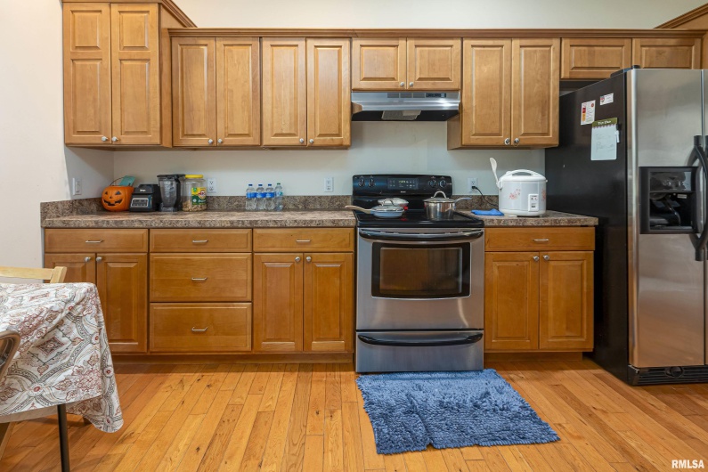 2129 MEADOW Lane, Carbondale, Illinois 62901, 4 Bedrooms Bedrooms, 0 ,3 BathroomsBathrooms,Residential,For Sale,MEADOW,0,RMAEB454972