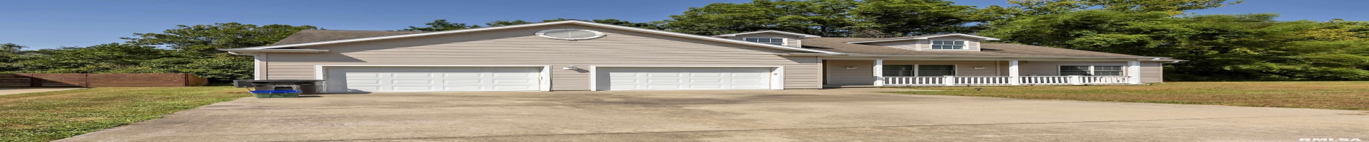 Residential For Sale 2129 MEADOW Lane, Carbondale, Illinois 62901, 4 Bedrooms Bedrooms, ,3 BathroomsBathrooms,Residential,For Sale,MEADOW,RMAEB454972